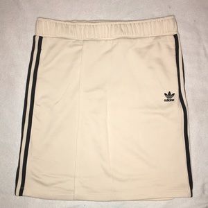 2 of 2// never worn adidas tennis skirt